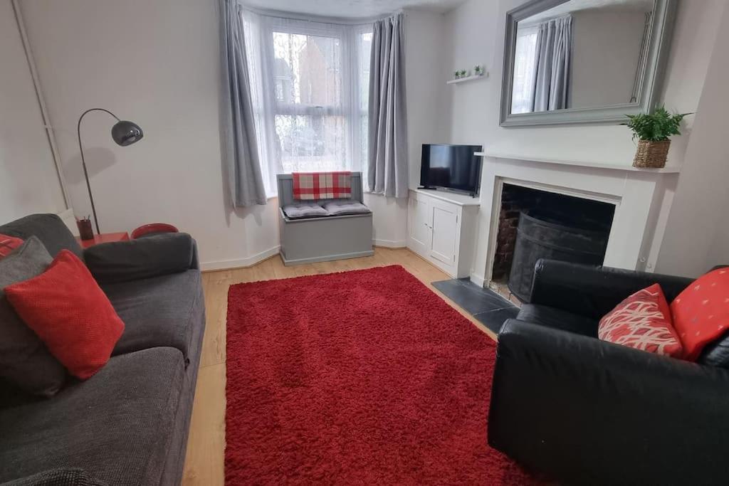 Entire House With Garden & Parking Nr Ashford Int Villa Exterior photo